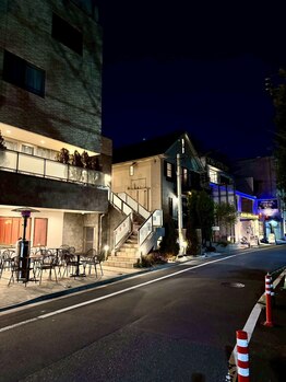 アム バイ オーキッド 代々木公園(UM by ORCHID)/ヨヨナムさんの隣です