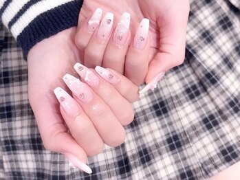 ピンクグラデーションネイル