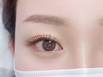 アンジェリック ビナウォーク海老名店(Angelic)の写真/カラーエクステやLEDエクステで理想の可愛い目元へ！Angelicは綺麗な状態を長く維持する技術が魅力☆