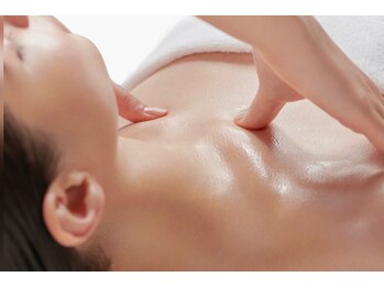 ポーラ 四条堀川TOA店(POLA)/