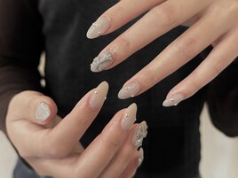 色っぽヌーディーネイル