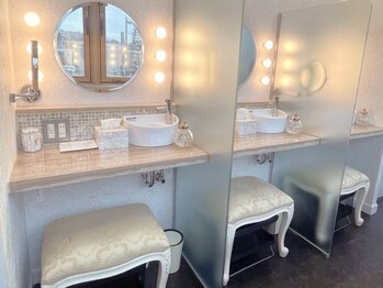 セルラム(cellulam)/お化粧直しにご利用ください♪