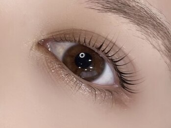 アモール 代々木(amor)の写真/まつげパーマ／パリジェンヌで抜け感のある目元にしたいなら当店へ☆毎日の気分が上がるようなお目元に◎