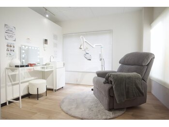 ホワイトニングショップ 三島店(WHITENING SHOP)の写真/【その黄ばみ、諦めないで！】第一印象は“歯”で変わる★清潔感UP＆自然な白さへ♪都度払いOK