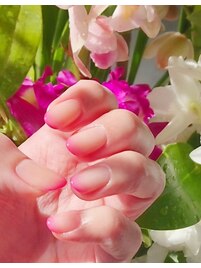 花びらネイル
