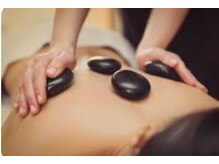 アロマミンピ/ストーンマッサージ