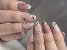 宝石箱ネイル【持込み画像