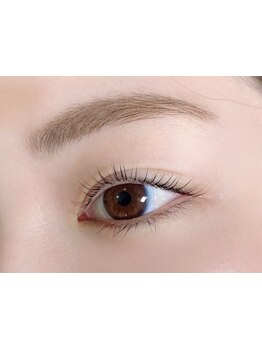 ナチュラル上品な目元にしたい