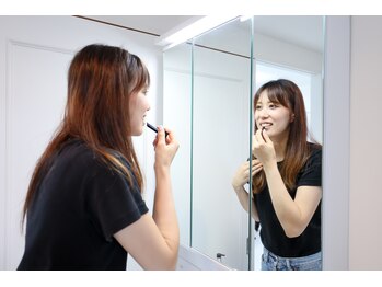 カラスマプラス(karasuma+)/施術後のお化粧直しに☆