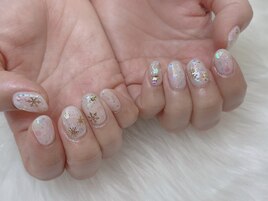 【パラジェル 雪の結晶ネイル】