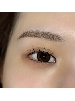 アンドミニョン(&mignon.)/ラッシュリフト