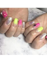 ネイル デイ 烏丸(NAIL DAY)/持ち込み／グラデーション