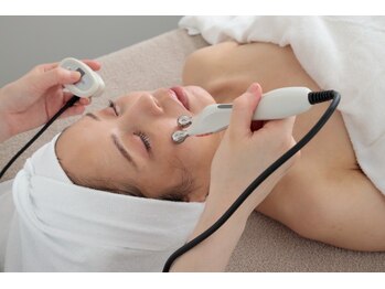 ポーラ 大阪福島(POLA)/低周波EMS筋肉ケア