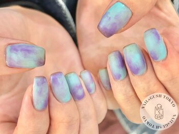 ネイルズガッシュ 溝の口店(NAILs GUSH)の写真/【ラメグラ・ワンカラ-¥5500♪】技術・雰囲気・おもてなし…どこをとっても大満足な、数少ない上質サロン☆