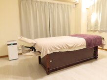 鍼灸指圧マッサージゆび/心地の良いベットで寛ぎください