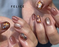 フェリーチェ(felice)