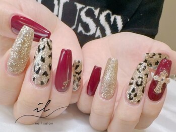 イル 神戸店/ワンカラー×ヒョウ柄