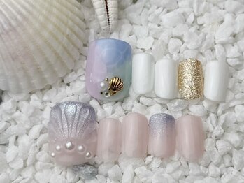 フローレスネイル 新宿店(FlawlessNail)の写真/アートたっぷりフットネイル￥6680/￥6980/￥7780【毎回オフ無料☆】１カラー￥5980も人気!デザインも豊富!