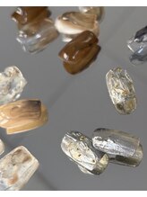 ミュー(mew)/Megu担当　