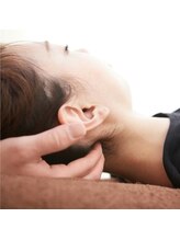 にこでバランス院/首のコリ・疲れ・痛みを軽減