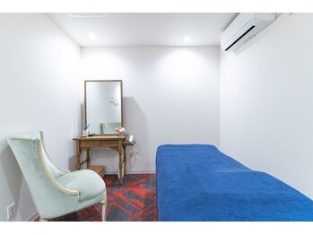 クリアヒーリングサロン/時間を贅沢に感じる空間