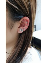 ファミリータイズカンパニーガデス(Family Ties Co. Goddess)/耳つぼジュエリー