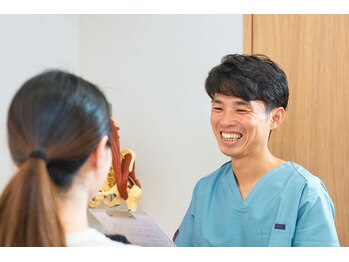 かんとま整骨院 中区鶴舞院/笑顔でヒアリング