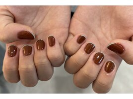 細フレンチネイル