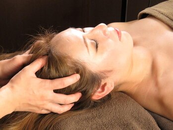 AMINAS美容鍼灸【アミナス美容鍼灸】の写真/【快眠鍼】女性ならではの細やかな施術で乱れた自律神経を徹底ケア◎鍼が初めての方も大歓迎!