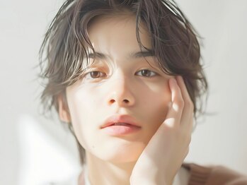 アロハ(ALOHA.)の写真/清潔感と第一印象を変える。引き締まった小顔へ、周りと差がつく仕上がりに &nbsp;【メンズ小顔矯正 ¥6,980】