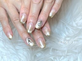 変形ミラーフレンチネイル