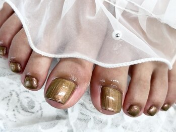 ハニービービー(Honey Bee Bee)/メタリックネイル