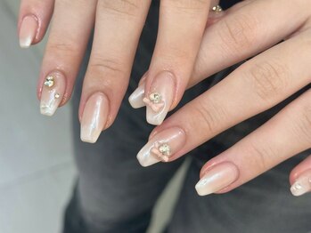 エレガンシア(Elegancia)の写真/大人可愛いを詰め込んだニュアンスアートで魅せる指先に【トレンドニュアンスネイル¥7,000】