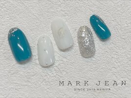 90. ブルー　ニュアンス　ネイル
