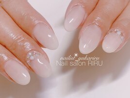 ベイビーブーマービジューネイル