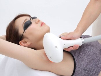 ビューティーサロン ルクール エステ(beauty salon le Coeur Este)の写真/【都度払い☆スピード脱毛☆脱毛効果・美肌効果UPのRF搭載☆通いやすい価格700円～】
