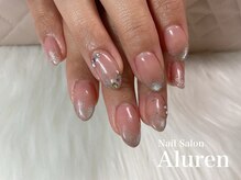 アルーレン(Aluren)/グラデーションネイル