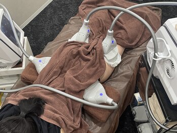 ソイズ コスメティクス(SOIS COSMETICS)/脂肪冷却最大4カップ同時施術も