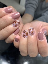 白べっ甲くすみピンクネイル