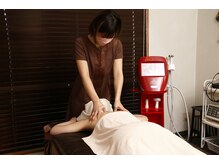 エスティ イオ(io)/背中のマッサージ