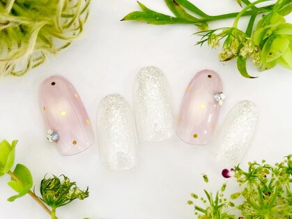 マニペディ ザ サロン 虎ノ門ヒルズステーションタワー店の写真