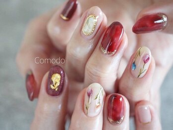 ネイル アトリエ コモード(nail atelier Comodo)/ペイント ［クラシカル花］