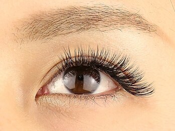 イズム アイラッシュ(ism eyelash)の写真/圧倒的なモチの良さ◎【フラットラッシュ120本¥4500◆ダブルフラット（バインドロック）200本¥6500】