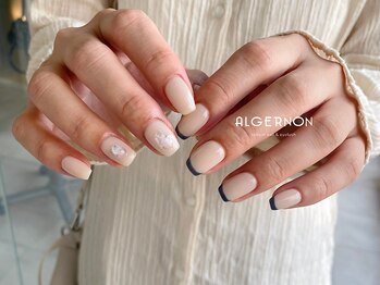 アルジャーノン リトリート(ALGERNON retreat)/ちぐはぐネイル