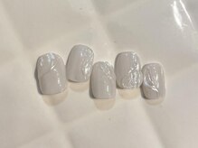 アイネイルズ 池袋店(I-nails)/ホワイトオーロラぷっくりネイル