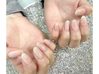 ほんのりチークネイル