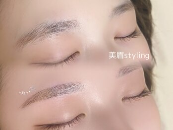 ソルルナ(Sol & Luna)/美眉スタイリング