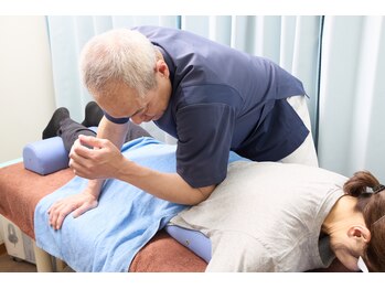 かもめ整骨院/ツラい腰痛お任せください