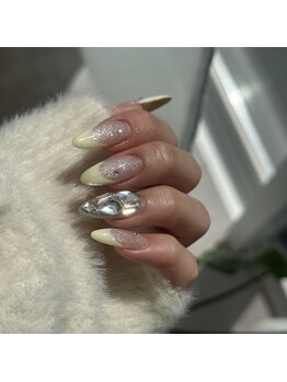 ムーイ 外苑前(mooi.)/lemon yellow french