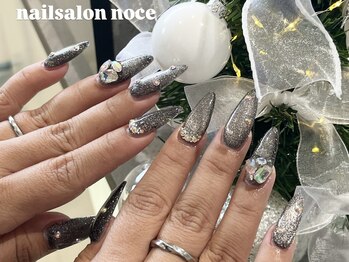 ビジューネイル